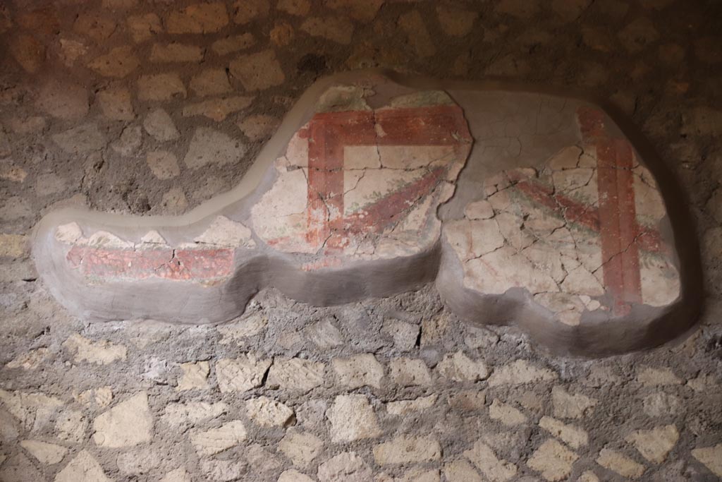 Oplontis Villa of Poppea, May 2024.
Corridor 46, west end, detail of painted decoration above doorway to room 45. Photo courtesy of Klaus Heese.
