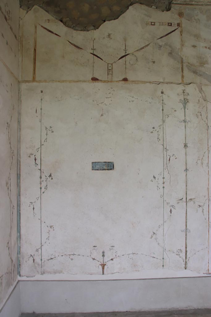 Oplontis Villa of Poppea, May 2024.
Area 60, west wall in south-west corner of portico. Photo courtesy of Klaus Heese.