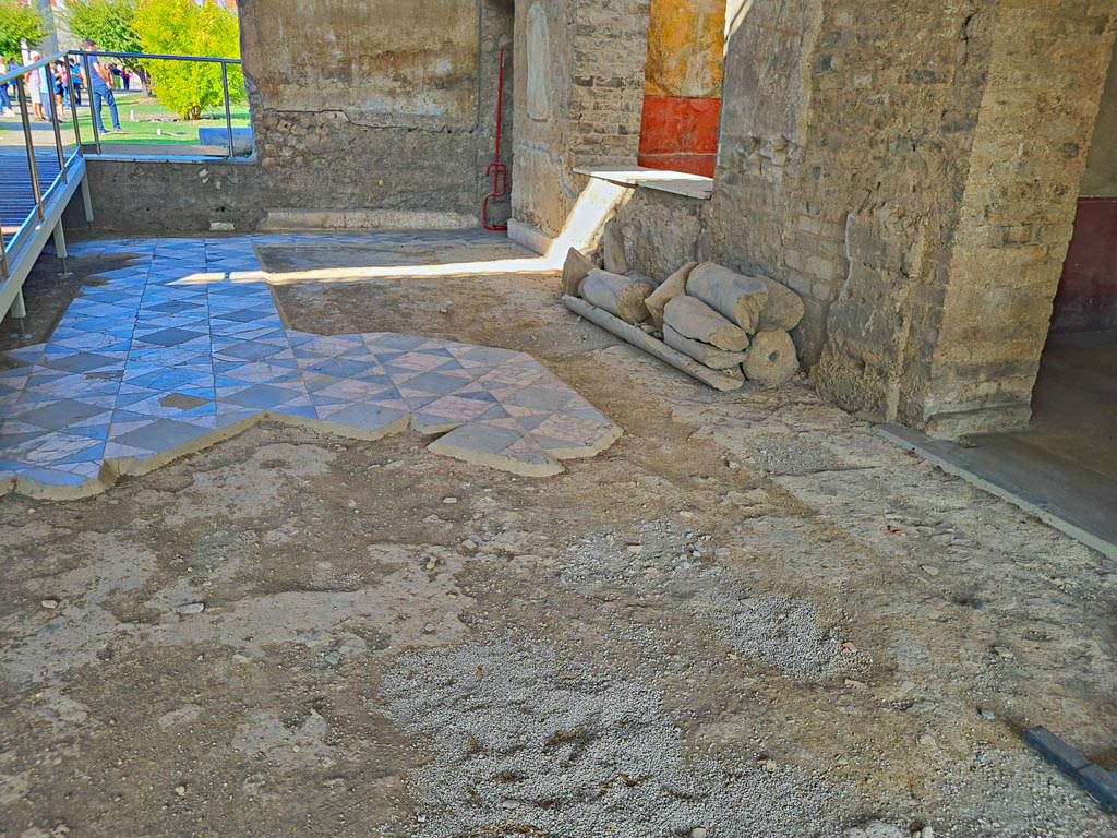Oplontis Villa of Poppea, October 2023.
Room 69, looking west towards doorway to north garden, and north-west corner of room. Photo courtesy of Giuseppe Ciaramella.