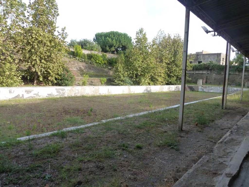 Oplontis Villa of Poppea, September 2015. Area 80, running along west side of swimming pool 96, east of the West Portico 60.