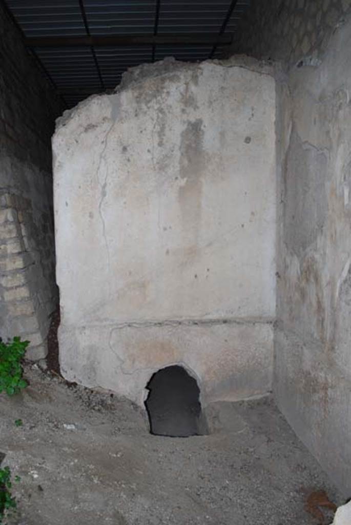 Oplontis Villa of Poppea, 2009. Room 84, west wall, showing opening connecting to room 83.
The brickwork on the left (south side) is the modern retaining wall of the Sarno Canal. Photo taken from area 91.
Photo courtesy of Drew Baker - from the King's College London, Villa of Oplontis Archive.