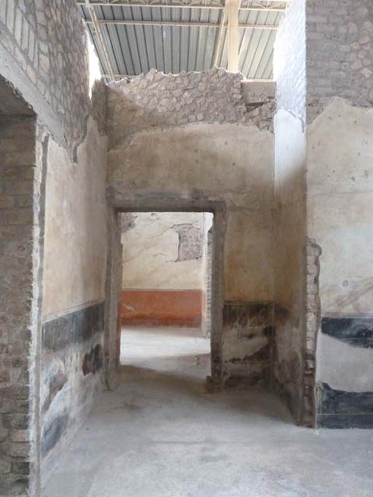 Oplontis, September 2015. Room 93, looking south towards entrance doorway from room 90.