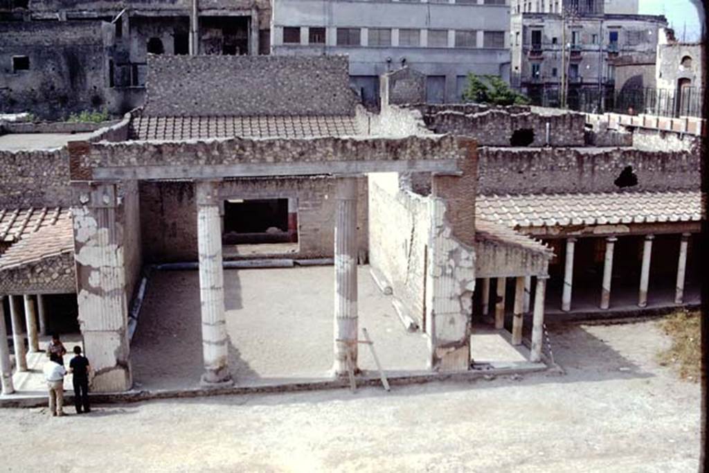 Oplontis, 1975. Looking south towards grand salon, room 21. Photo by Stanley A. Jashemski.
Source: The Wilhelmina and Stanley A. Jashemski archive in the University of Maryland Library, Special Collections (See collection page) and made available under the Creative Commons Attribution-Non Commercial License v.4. See Licence and use details. J75f0218