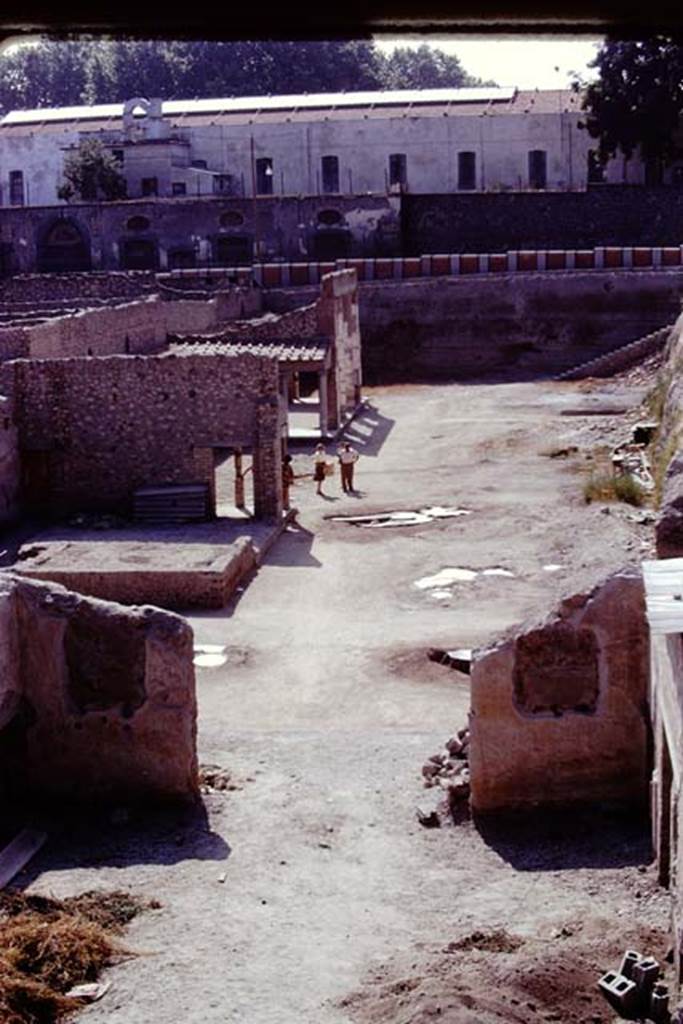 Oplontis, 1975. Looking west across north garden, from room 69. Photo by Stanley A. Jashemski.
Source: The Wilhelmina and Stanley A. Jashemski archive in the University of Maryland Library, Special Collections (See collection page) and made available under the Creative Commons Attribution-Non Commercial License v.4. See Licence and use details. J75f0531