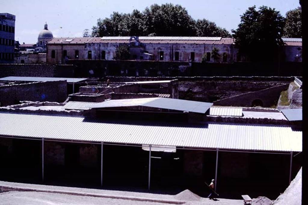 Oplontis, 1978. Looking west from above pool, towards new roof over rooms on east side of north garden. Photo by Stanley A. Jashemski.
Source: The Wilhelmina and Stanley A. Jashemski archive in the University of Maryland Library, Special Collections (See collection page) and made available under the Creative Commons Attribution-Non Commercial License v.4. See Licence and use details. J78f0143