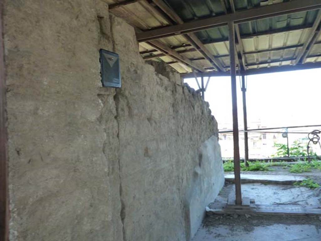 Stabiae, Secondo Complesso (Villa B), September 2015. Room 10, west wall of corridor.