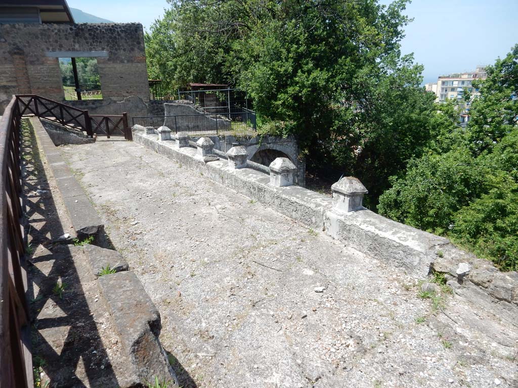 Stabiae, Villa Arianna, June 2019.
Looking west along terrace B towards remains of rooms P, Q and V, at rear of north-east corner of peristyle.
Photo courtesy of Buzz Ferebee.