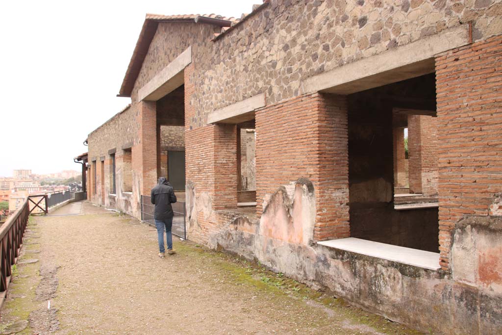 Stabiae, Villa Arianna, October 2020.
Looking across terrace, with windows to room D and A, on right, followed by doorway to exedra A. Photo courtesy of Klaus Heese.