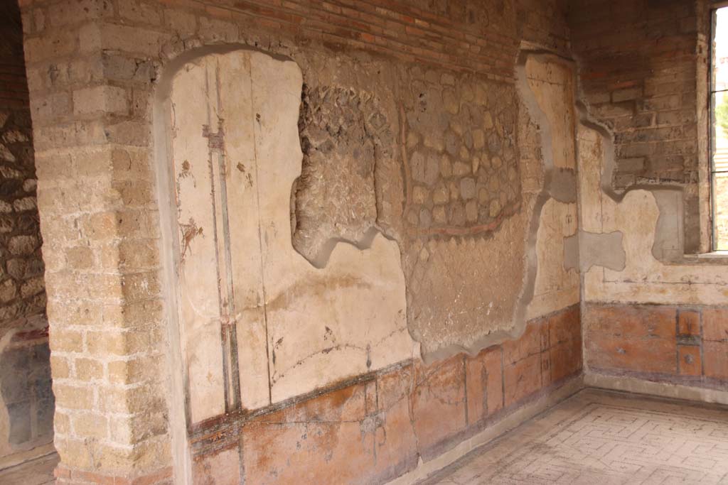 Stabiae, Villa Arianna, October 2020. 
Room 12, looking towards east wall and south-east corner, with doorway to room 11, on left. Photo courtesy of Klaus Heese.

