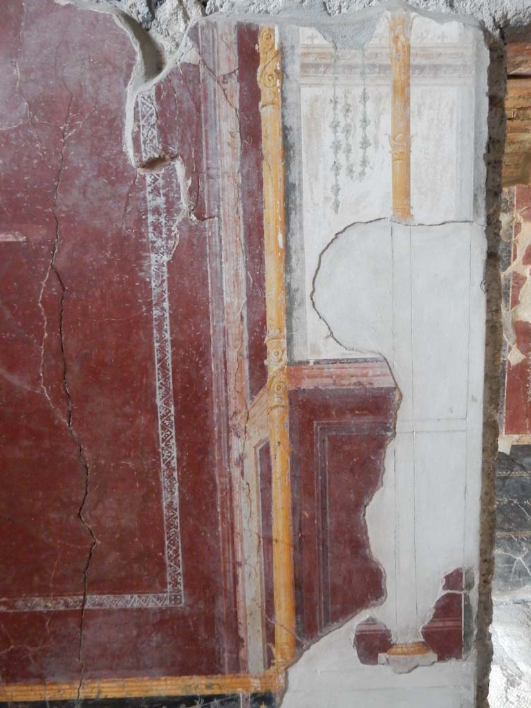 Stabiae, Villa Arianna, June 2019.
Room 5, detail of panel at north end of west wall, with doorway to Corridor 8, on right.
Photo courtesy of Buzz Ferebee.