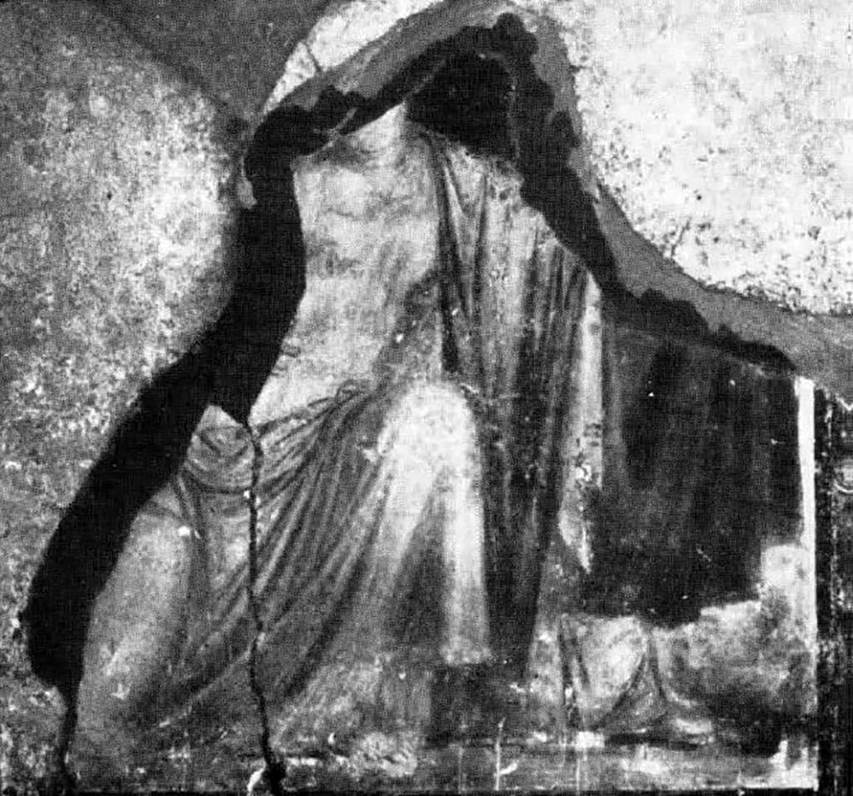 Stabiae, Villa Arianna, Room 3, west wall with remaining part of painting of Ambrosia and Dionysus.
See Elia O., 1951. Scoperta di dipinti a Stabiae. Bollettino d’Arte 1951 Fasc. I (p. 41, fig. 3)