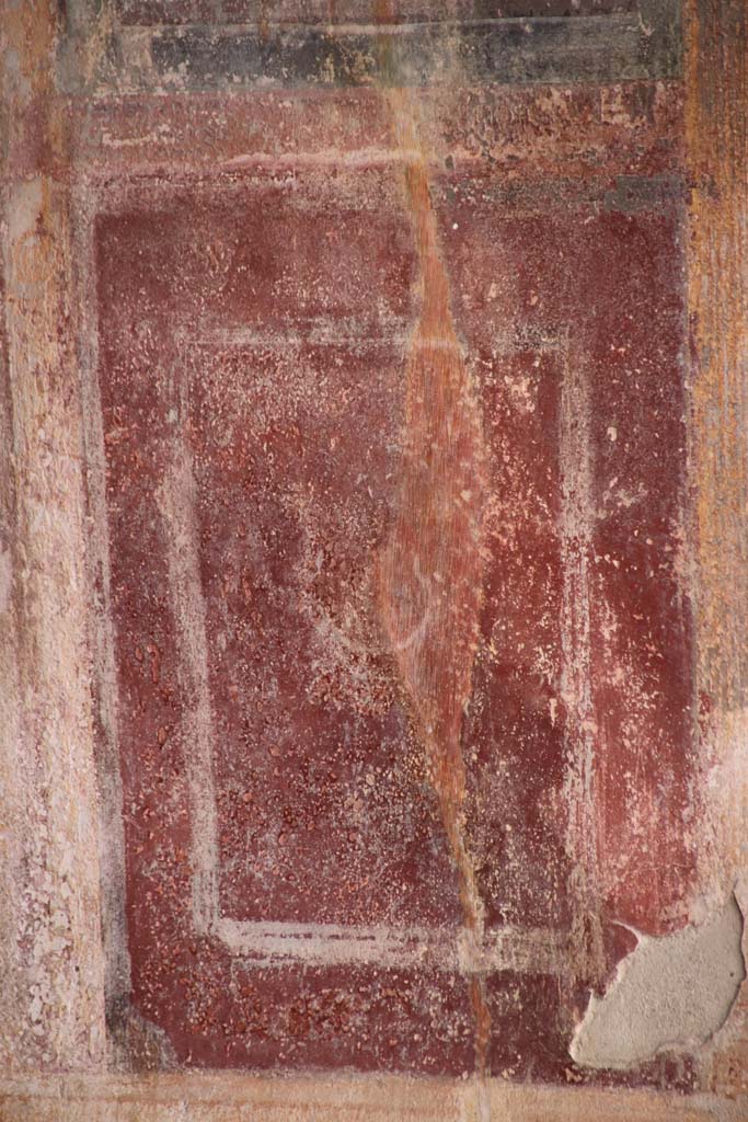 Stabiae, Villa Arianna, October 2020.
Room 3, detail of painted panel below the remains of the (above) painted panel on west wall. Photo courtesy of Klaus Heese.