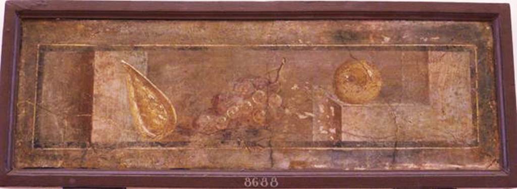 Stabiae, Villa Arianna, found 5th April 1760. Ante camera to room 3, painting of still life.
Now in Naples Archaeological Museum. Inventory number 8688.
See Pagano, M. and Prisciandaro, R., 2006. Studio sulle provenienze degli oggetti rinvenuti negli scavi borbonici del regno di Napoli. Naples: Nicola Longobardi, p. 245.
See Sampaolo V. and Bragantini I., Eds, 2009. La Pittura Pompeiana. Electa: Verona, p. 451.