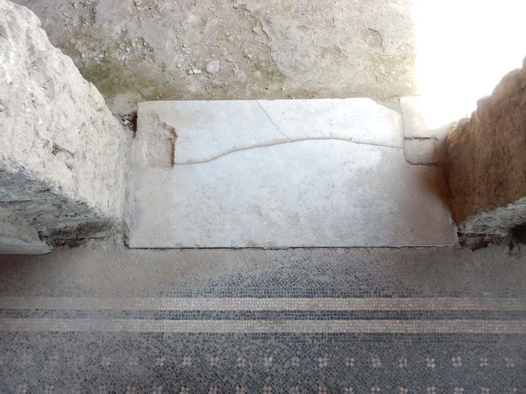 Stabiae, Villa Arianna, June 2019. W30, doorway threshold in south wall leading to corridor W27.
Photo courtesy of Buzz Ferebee.