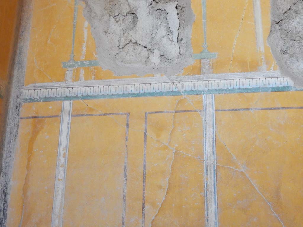 Stabiae, Villa Arianna, June 2019. W.28, detail of painted decoration on south wall.
Photo courtesy of Buzz Ferebee.