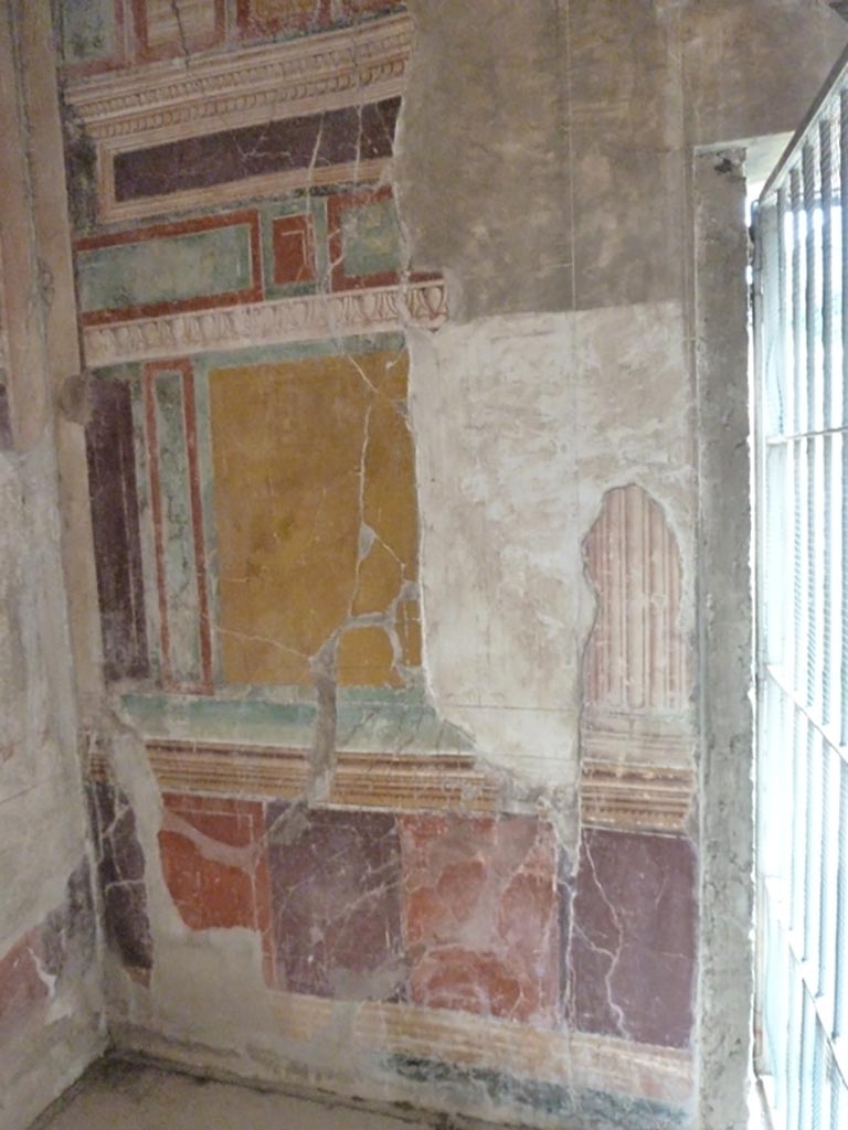 Stabiae, Villa Arianna, September 2015. Room 45, south wall.