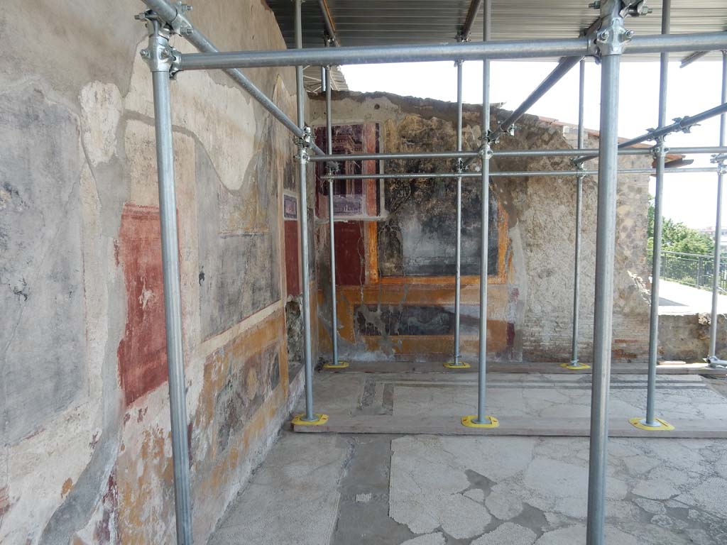 Stabiae, Villa Arianna, June 2019. Room 42, looking towards south-west corner and west wall.
Photo courtesy of Buzz Ferebee.