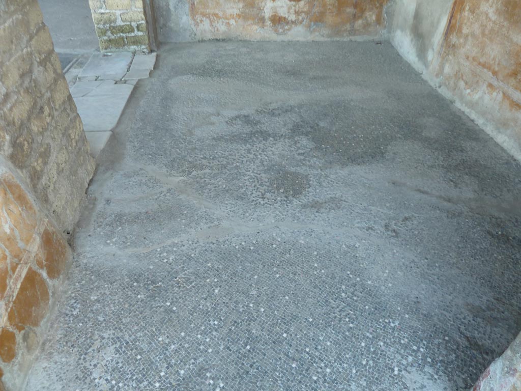 Stabiae, Villa Arianna, September 2015. Room 40, looking south across mosaic floor.