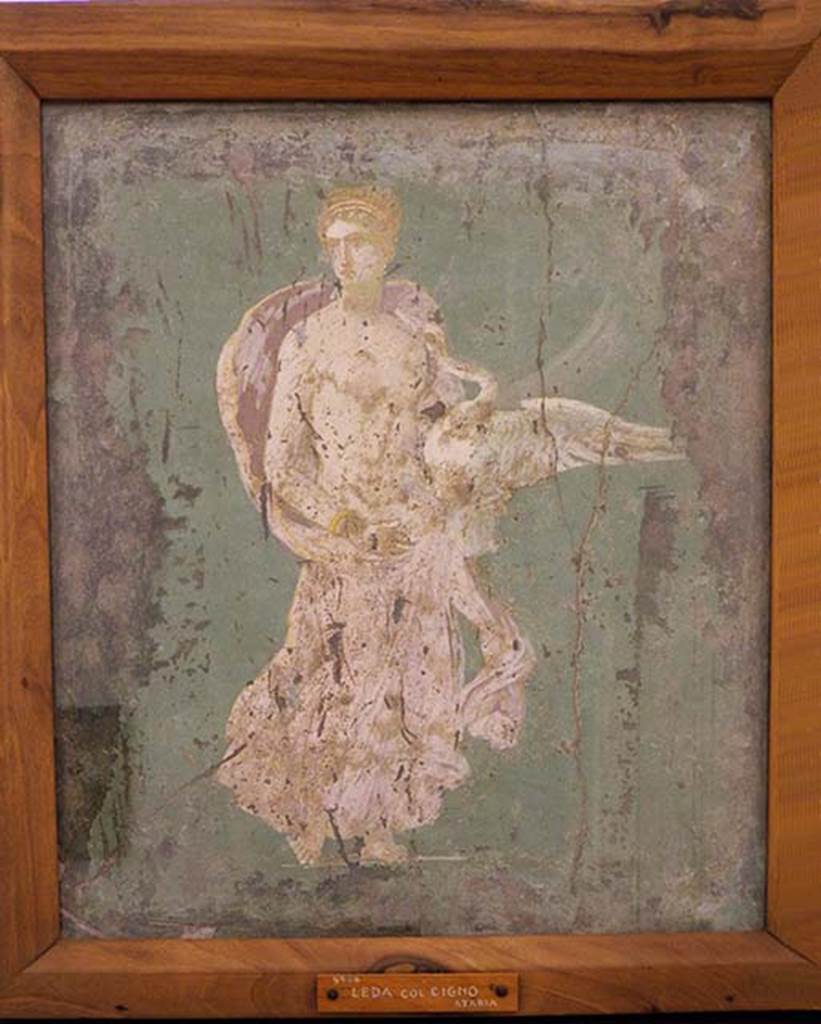 Stabiae, Villa Arianna, found 25th July 1759. Room W.26. Wall painting of Leda and the swan.
Now in Naples Archaeological Museum. Inventory number 9546.