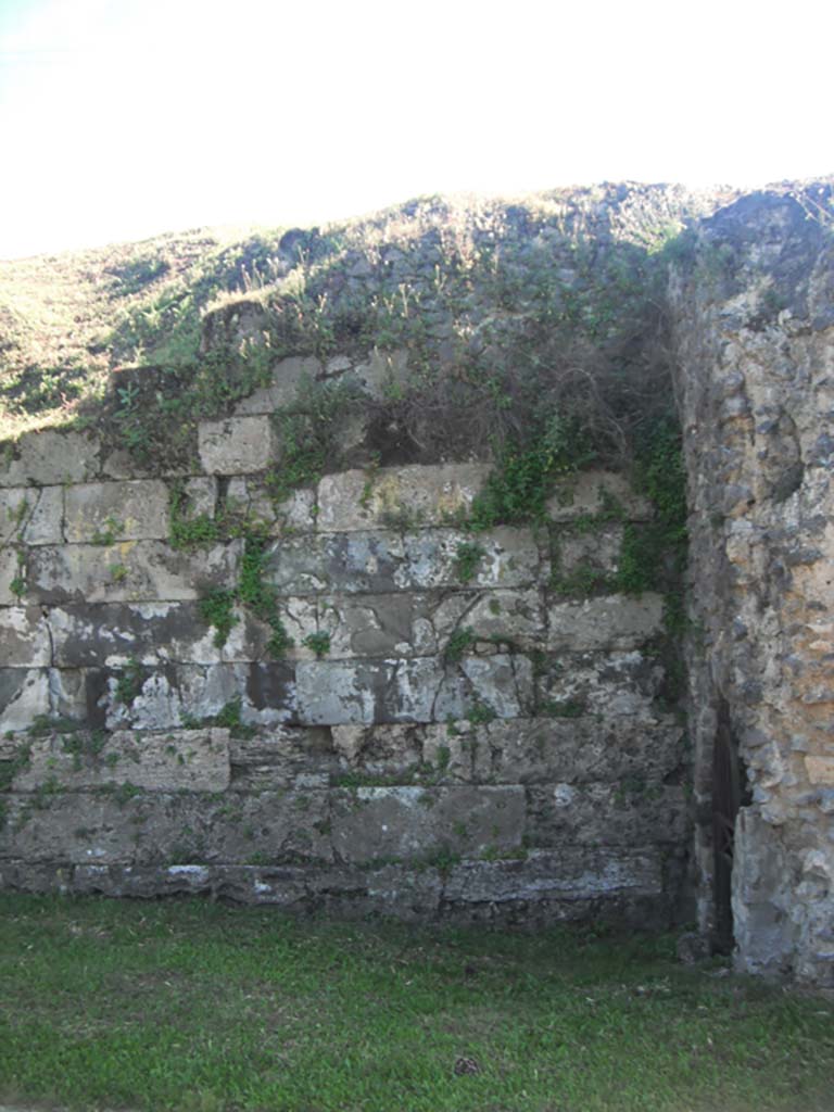 Walls on north-east side of Pompeii. June 2012.
Detail of City Wall on east side of Tower 7. Photo courtesy of Ivo van der Graaff.