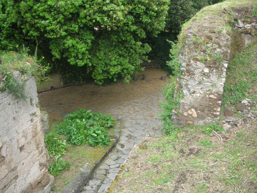 Walls on east side of Pompeii in north-east corner. May 2010.
Looking east at top of City Walls on east end of Nola Gate. Photo courtesy of Ivo van der Graaff.